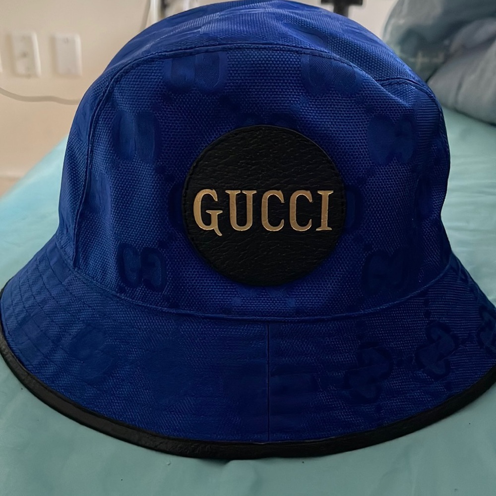 Gucci Off The Grid bucket hat
Style: 627115 4HK79 4360
Size: L 
$ 530.00